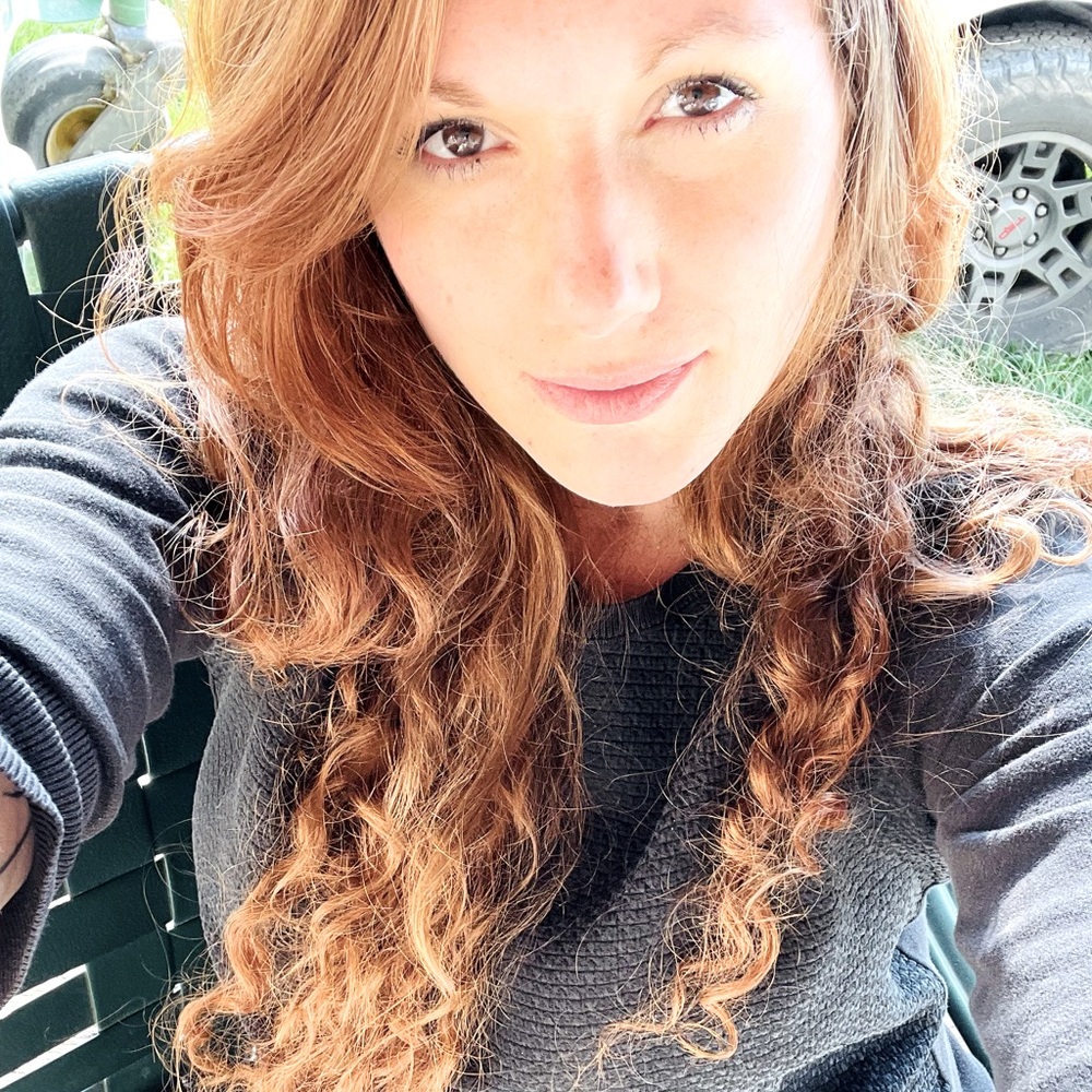 Meet your Posher, Cassandra